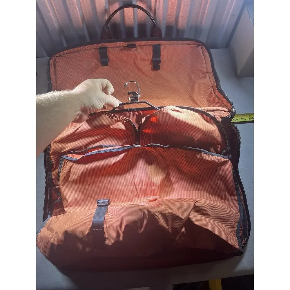 Samsonite Carry On Laptop Travel Business bag with a suit compartment New